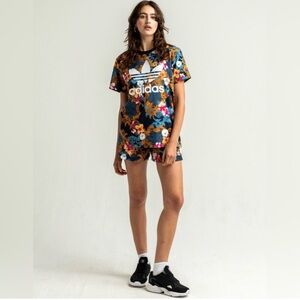 Adidas x HER Studio London trefoil logo short sleeve tee size XS / extra small